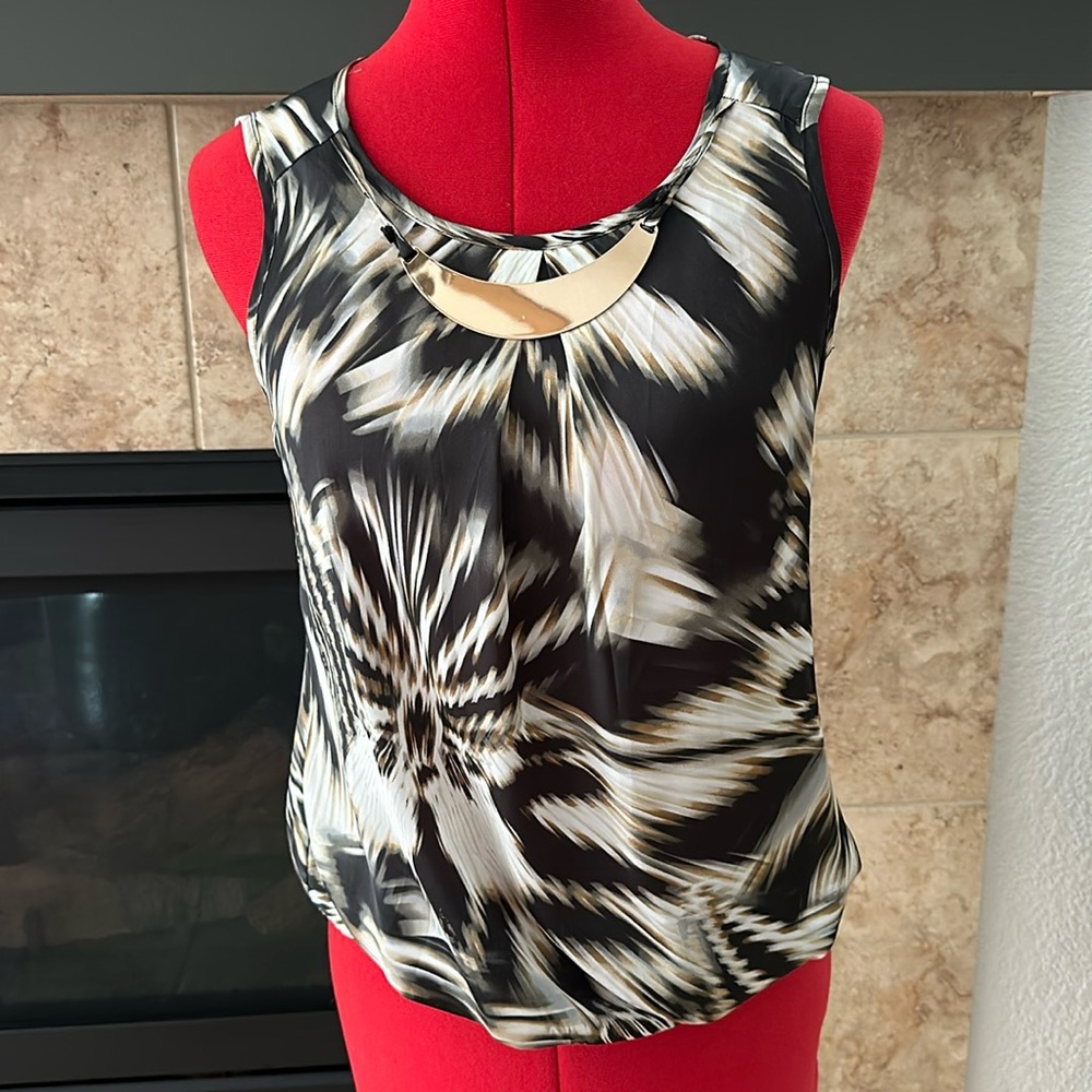 Wallis top USA size 4 - UK 8